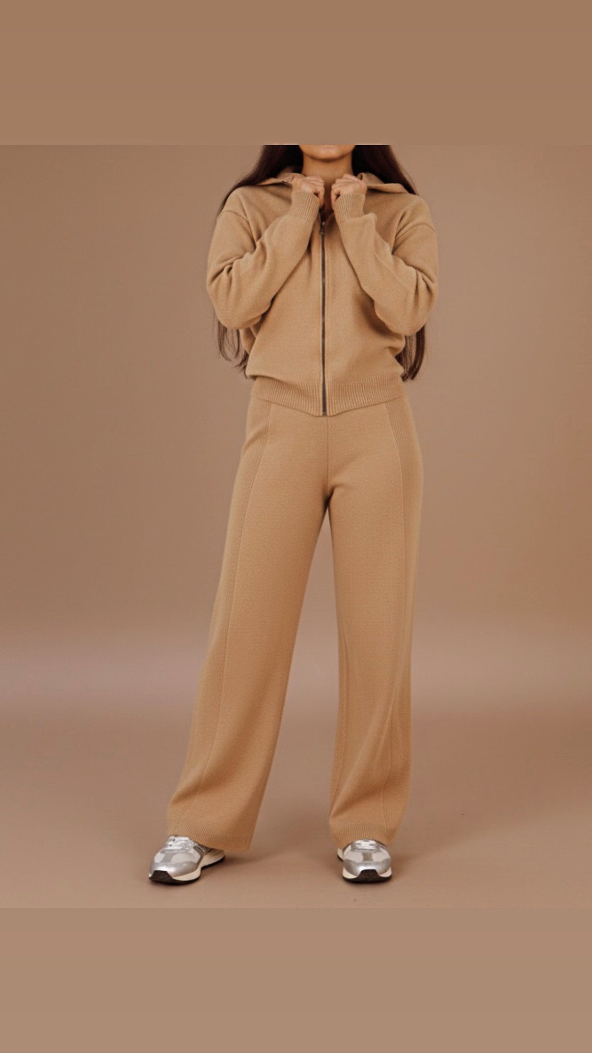 The Knit Edition Set in Beig